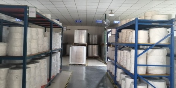 在雨季時(shí)不干膠材料的儲(chǔ)存、加工和使用