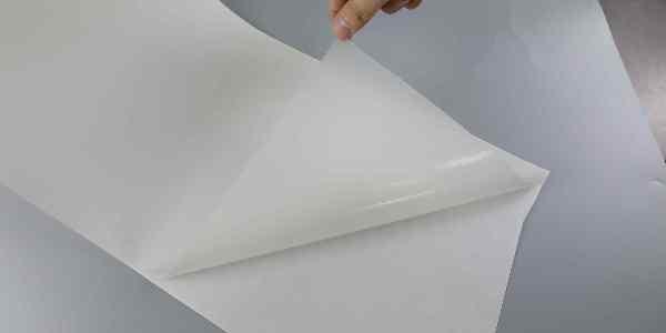 小標(biāo)簽，大世界：牛油紙不干膠標(biāo)簽，為您的產(chǎn)品增添獨(dú)特魅力